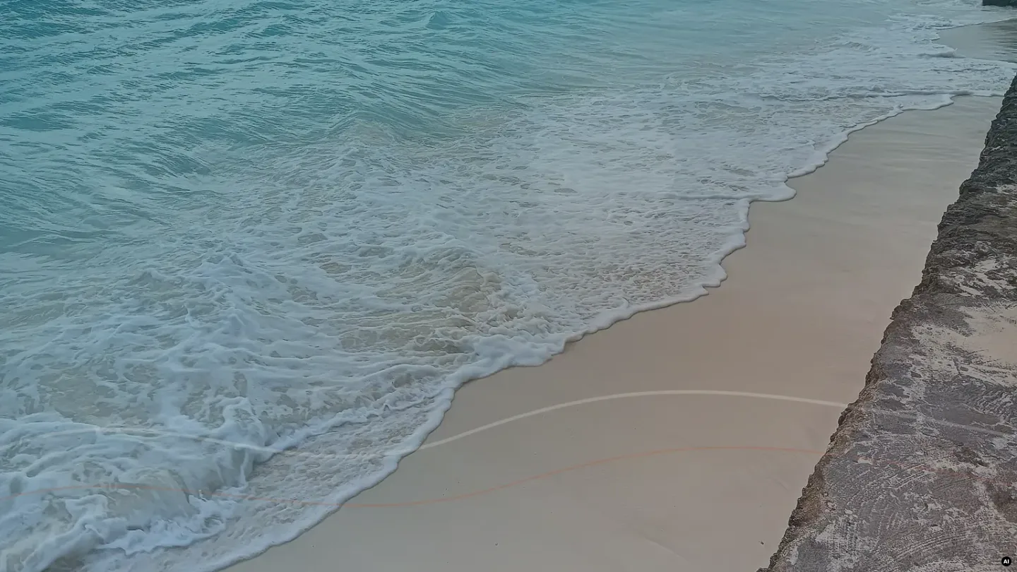 Praia de Zanzibar usada como imagem editorial para produtos de viagem