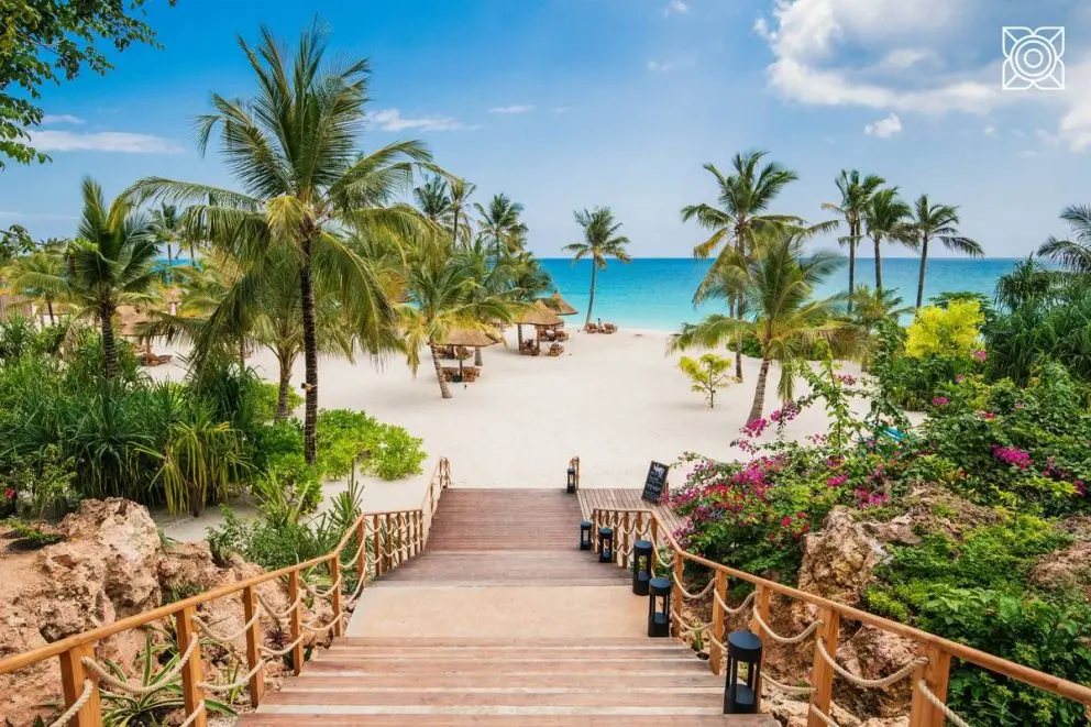 Escadaria do Zuri Zanzibar entre os jardins e a praia de Kendwa